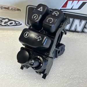 14-23 OEM Harley Touring Switchpack RIGHT Side Switch Pack Control - 71500129C