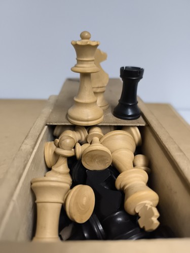 Tablero de Ajedrez. Fabricado en madera y enmarcado Completo - Imagen 5 de 7