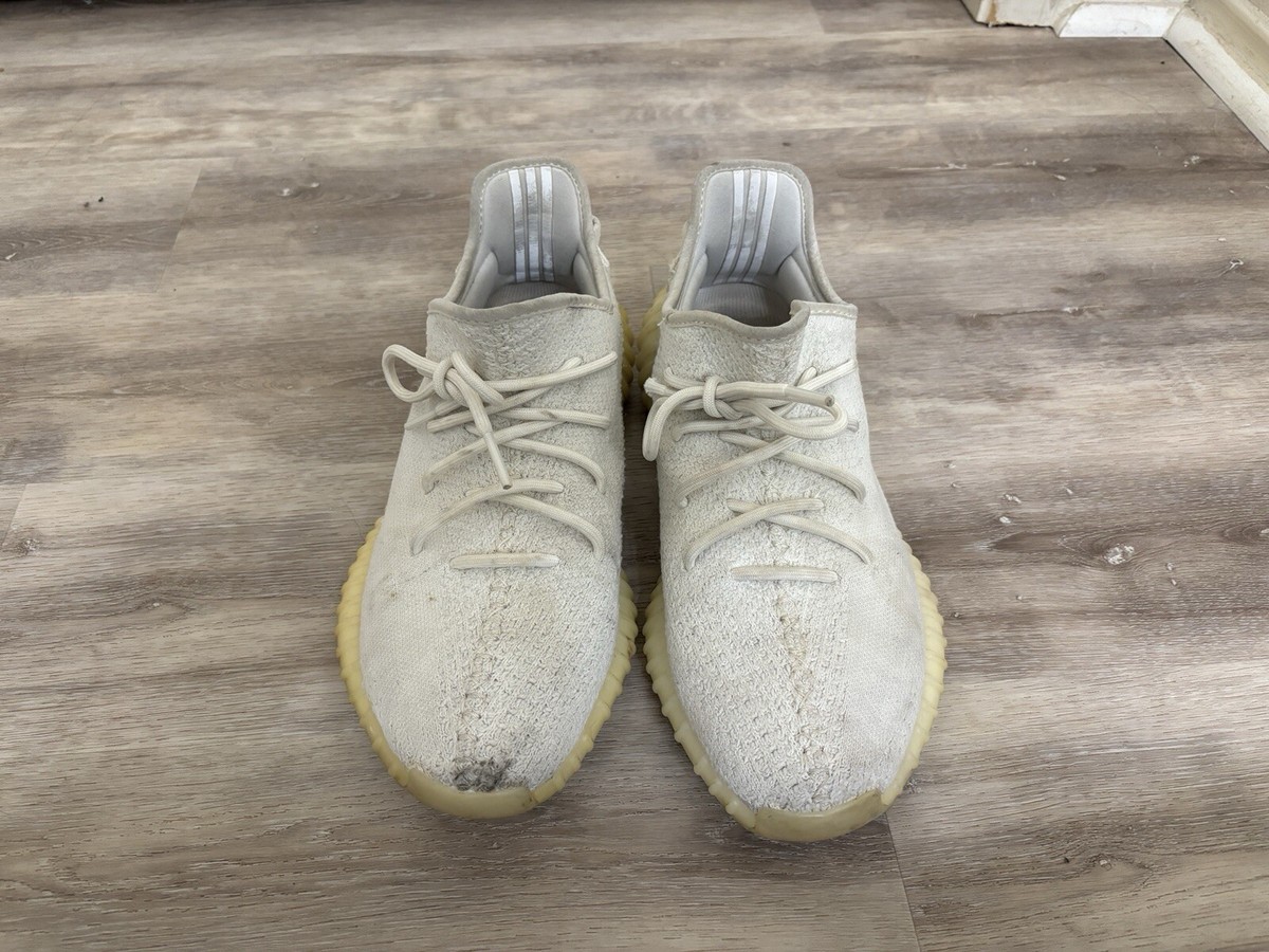 Triple White Yeezy Cream White Adidas Yeezy Boost 350 V2 Cream - Main Image