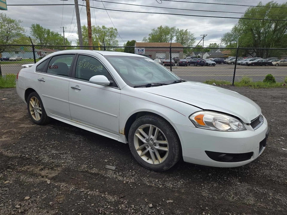 Б/у воздухоочиститель в сборе подходит: 2015 Chevrolet Impala California выбросы opt N - Изображение 2 из 4