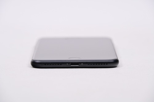 Apple iPhone 7 Plus - 32 GB - Negro - Desbloqueado - MNR12 LL/A - iPhone9,2 (A1661). - Imagen 4 de 8