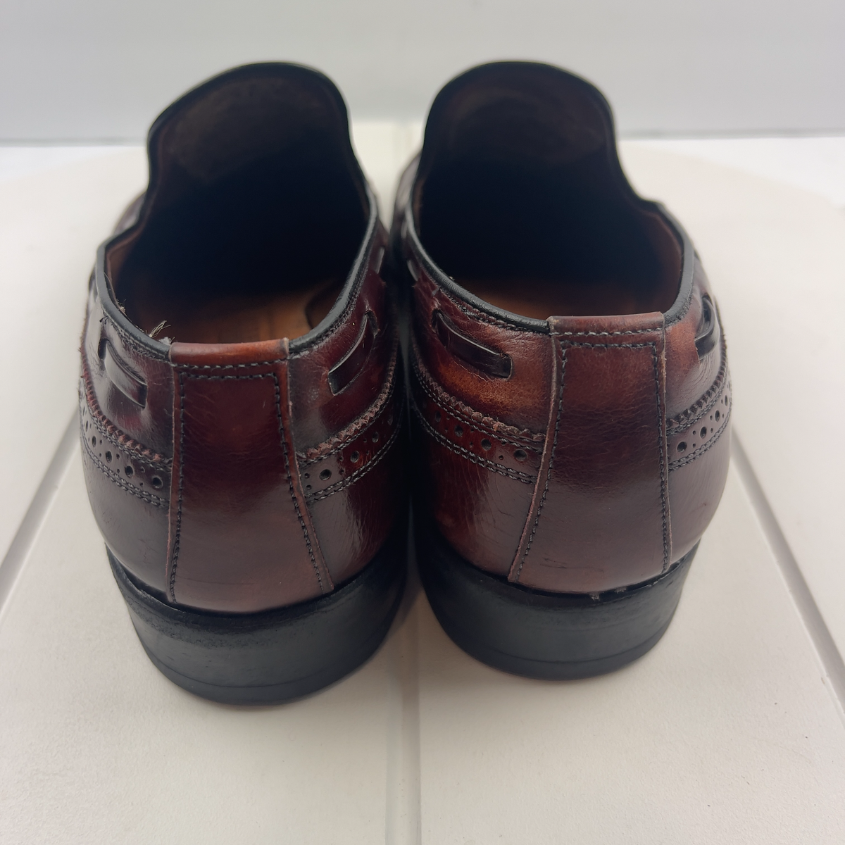 Vintage Allen Edmonds Berwick 8873 Ox Blood 10 1/2 B Tassel Loafer Vintage Allen Edmonds Bridgeton Tassel Loafer Shoes Cordovan  main image 3