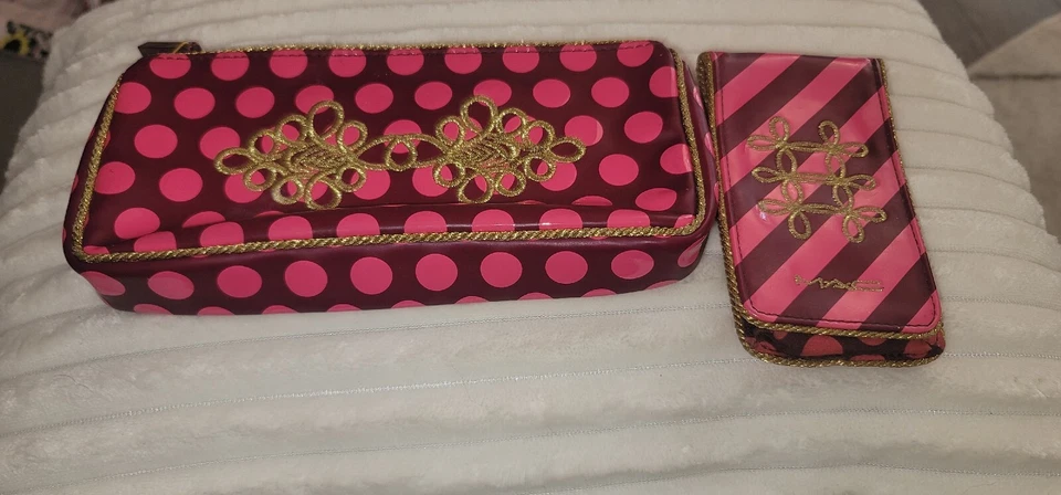 MAC Cosmetics Bundle W/ Mirror- Bag & Mini Brush Holder A Matching Set 3 Pcs. - Image 3 of 4