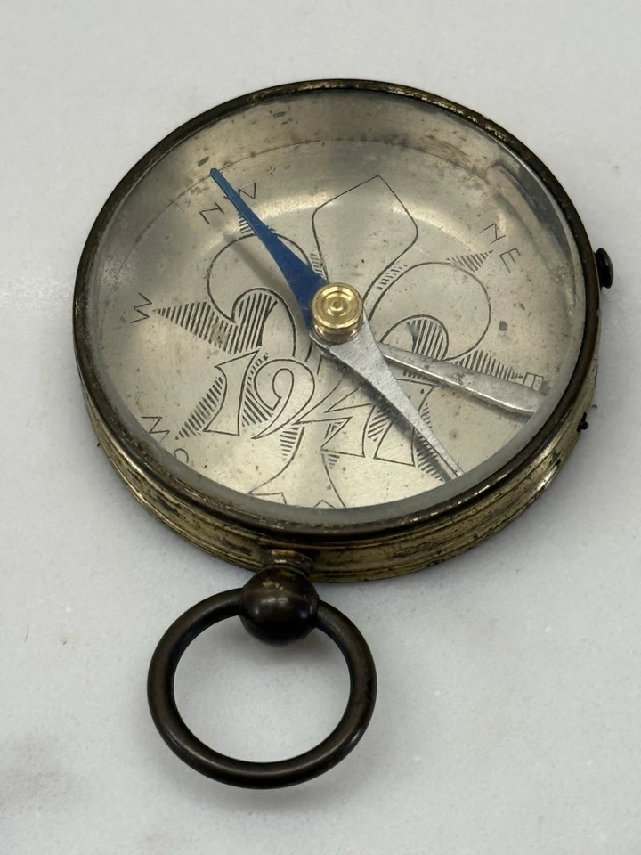 1947 Boy Scout World Jamboree French brass compass with transit lock Rare - Image 2 of 4