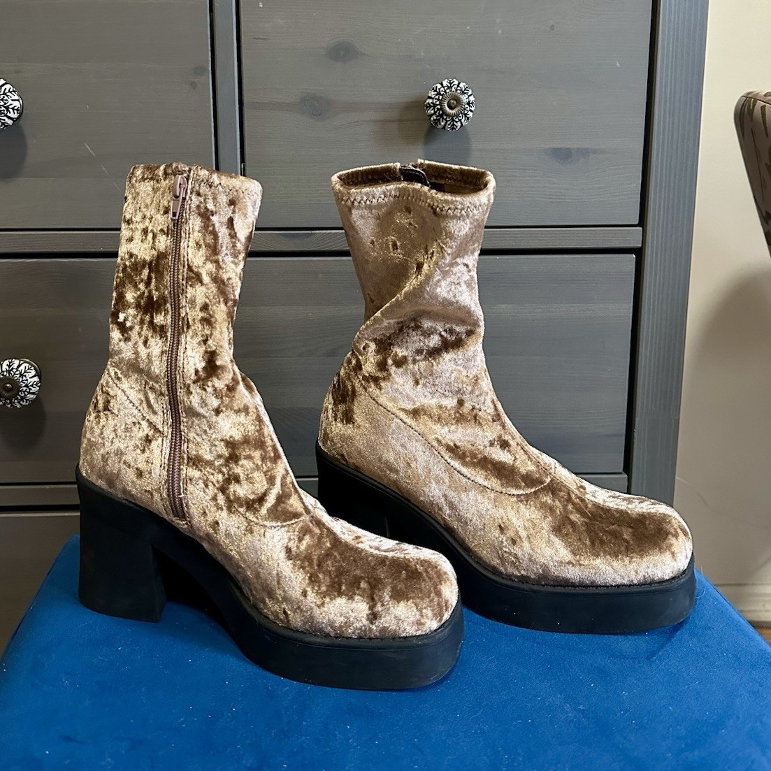 Steve Madden Katy Perry Brown Velvet Platform Ankle Bootie 8M