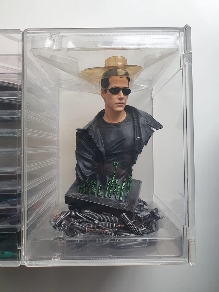 The Ultimate Matrix Collection DVD Filme Neo Figur Box Set Limited Edition - Bild 3 von 4