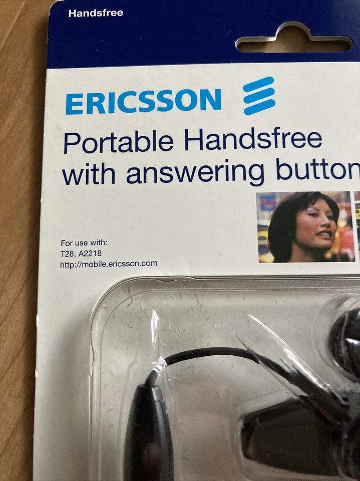Auriculares manos libres portátiles ERICSSON botón de respuesta HPM-10 descontinuados nuevos Foto 4 de 4
