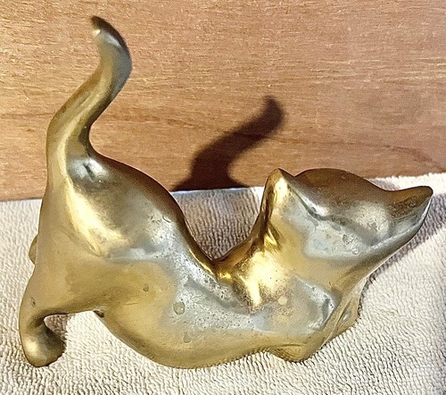 Vintage Messing Stretching Kitty Katze Figur 5,25" groß - Bild 2 von 2