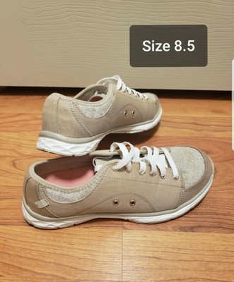 dr scholl's memory foam sneakers