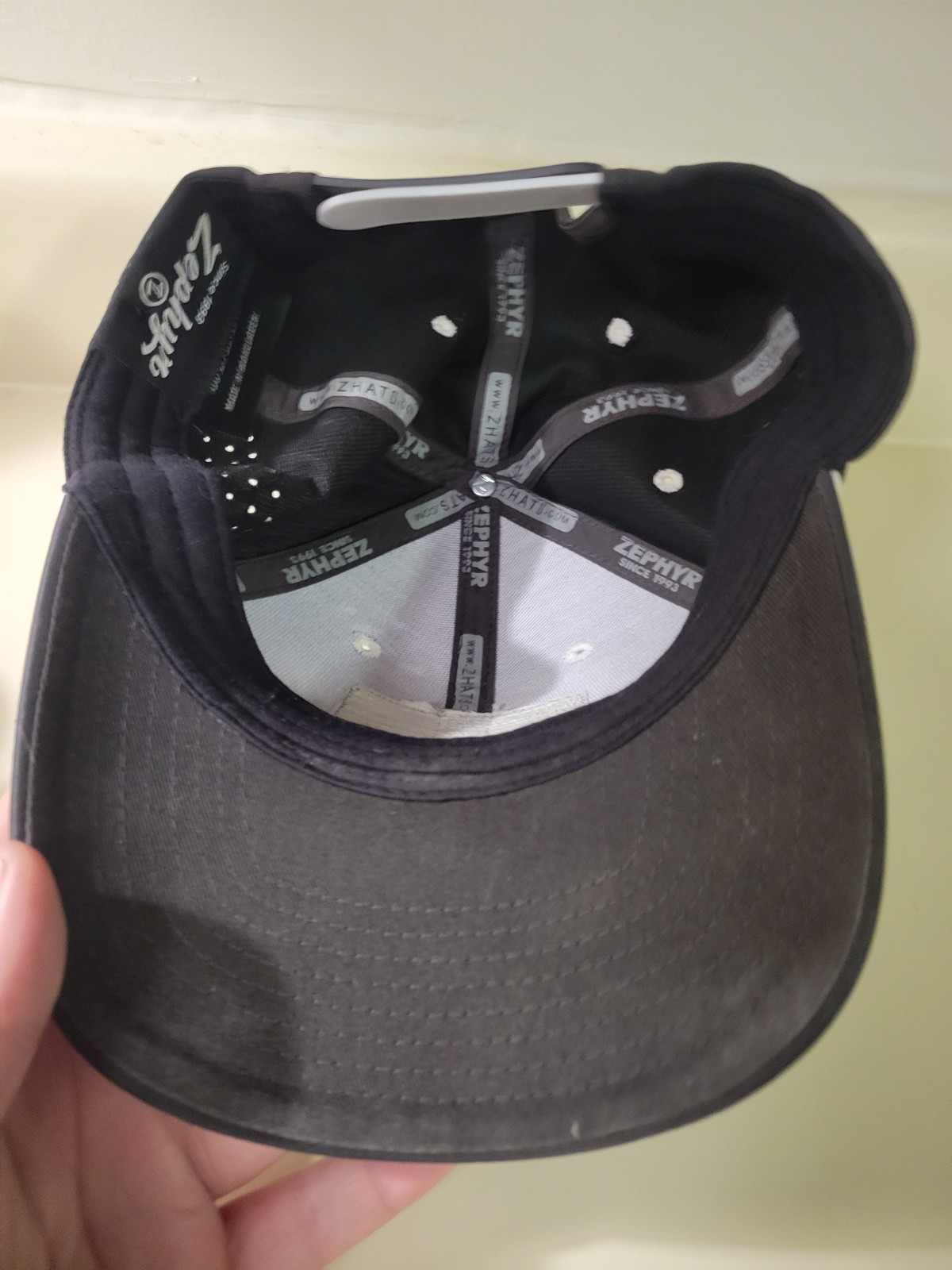 Zephyr Snapback Hat Gray Adjustable Solid Pattern… - image 3