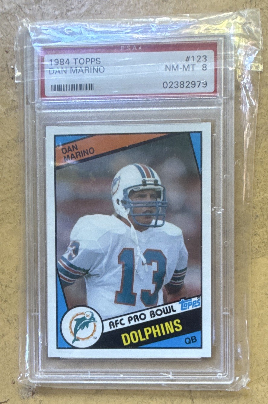 Topps 1984 Dan Marino Rookie #123 PSA 8 Graded Miami Dolphins Card