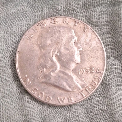 1952 Franklin Half Dollar 50C 90% Silver Coin Circulated Business Strike