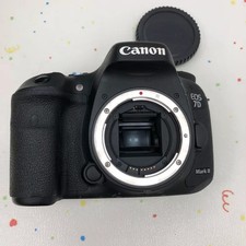 Canon EOS 7D Mark II 20.2MP CMOS Digital SLR Camera Black with Battery Charger