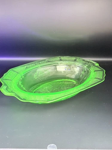Anchor Hocking 1930s Green Uranium Princess Pattern Depression Glass Oval Bowl
