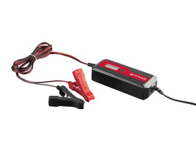 Ultimate Speed 12V Batterieladegerät Auto Motorrad ULGD 5.0 E4 max. 5 A *B-Ware