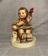 Goebel Hummel TMK3 #65/I "Farewell" (Girl Waving with Lamb) 4.5" Tall  NO BOX