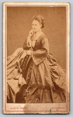fashionable Victorian-era dress (CDV)  1860s woman Scarborough-Sheffield UK