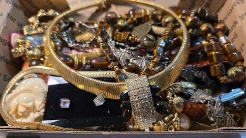 2 Lb Costume Jewelry VTG Modern Craft Junk Lot Wearable Untested Lot 36