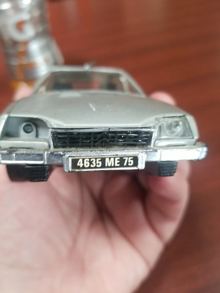 1:25 - Poliestilo - S38 Citroen CX 2200 / 6 H 185 Foto 4 de 4