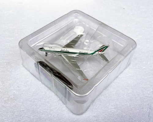 Retro Models, ALITALIA / CSA, Tupolev TU-104, I-DIWN, 1:400 Scale - Picture 9 of 14
