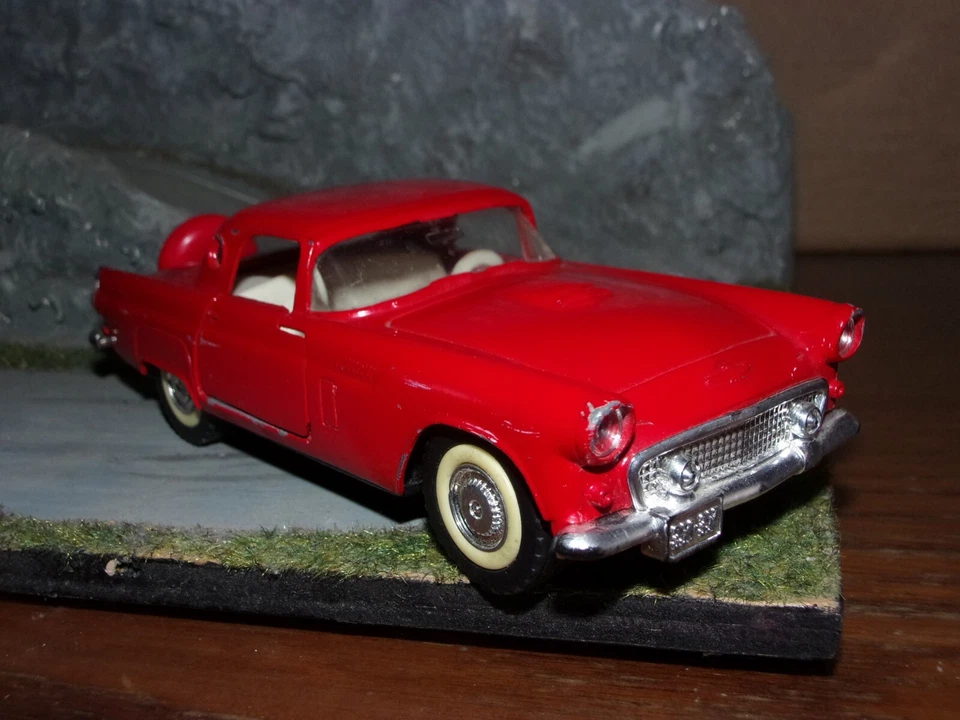 1:32 Majorette Ford Thunderbird 56 S voiture miniature auto coche model car - Photo 2/4