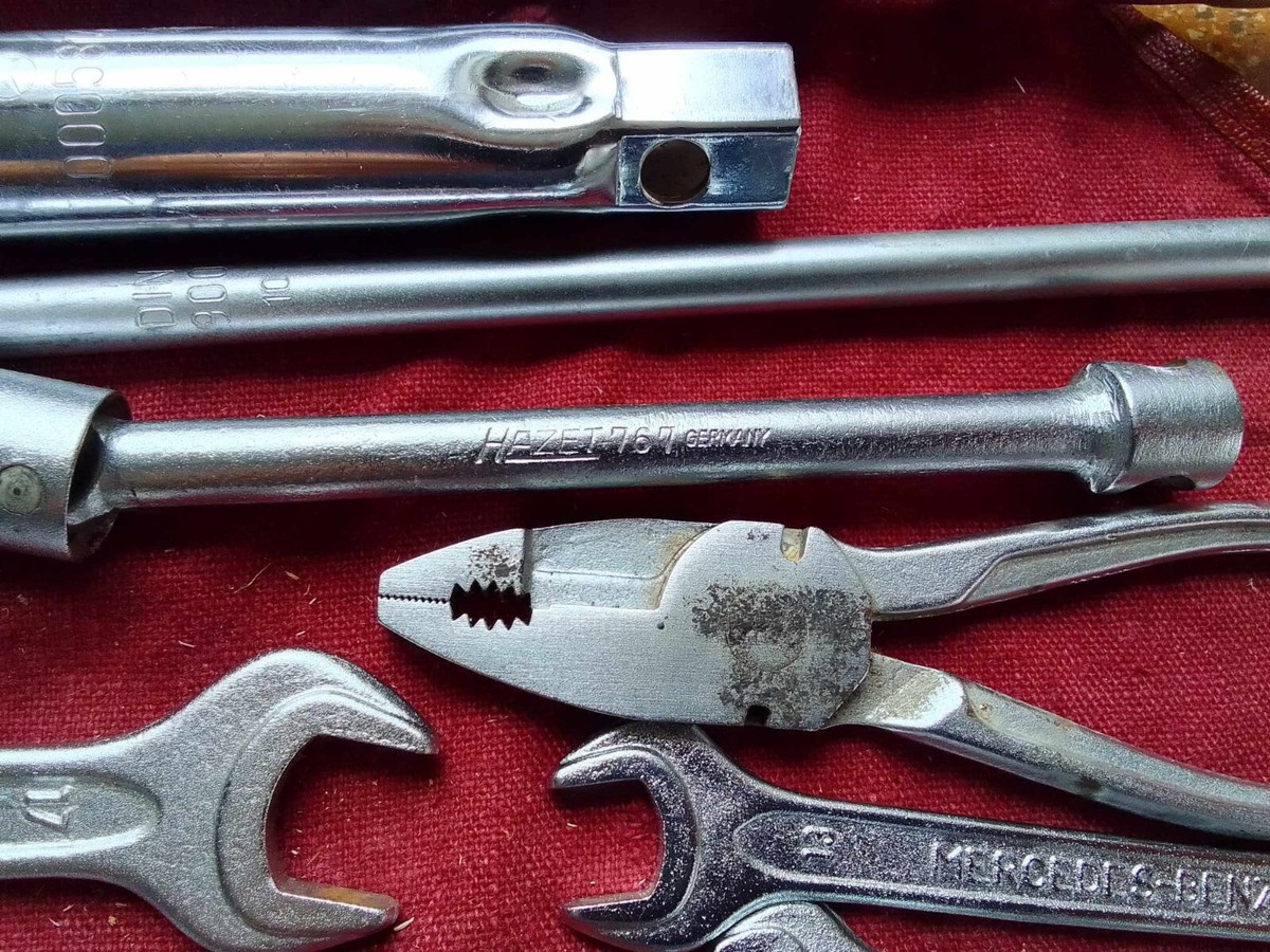 Mercedes-Benz Benz Tool Kit for W123 W124 W126 W201 W115 W114 W116