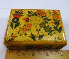 VINTAGE 4" x 3" LACQUER TRINKET BOX HAND PAINTED FLORAL ON YELLOW KASHMIR INDIA