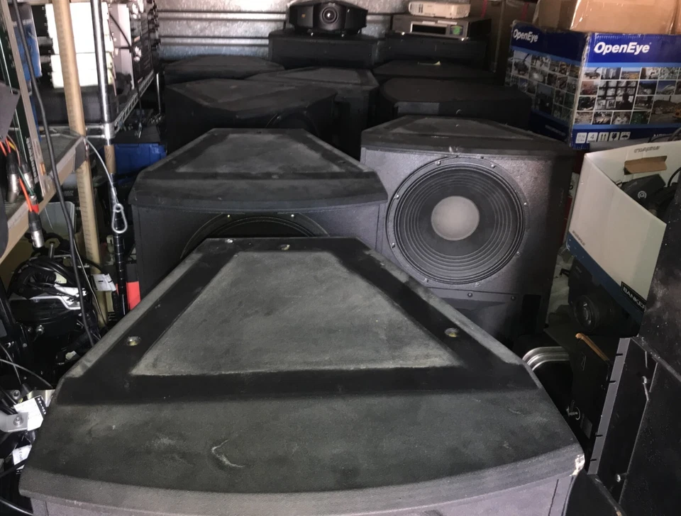 1-JBL Venue VS3215-6, 3-Way Full Range Loudspeaker Systems (Great For Install's) - Image 3 of 4