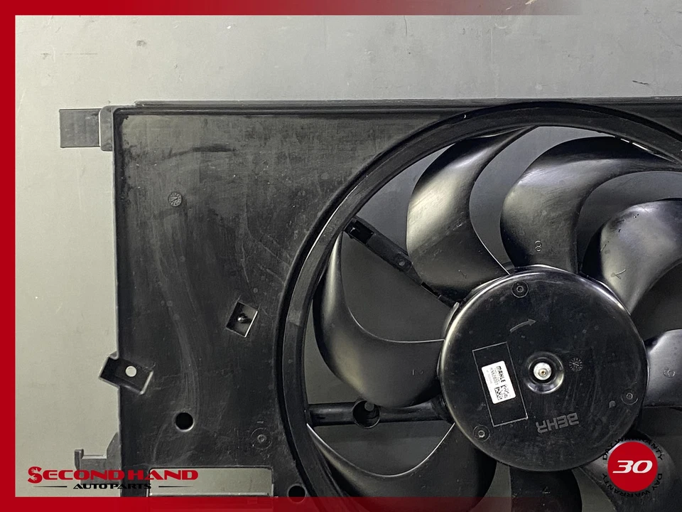 Fiat 500X 2016-2018 motor 2,4 L radiador ventilador de refrigeración cubierta del motor OEM Foto 3 de 4