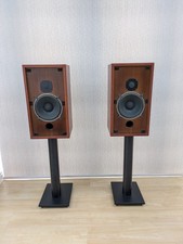Castle Kendal Passive Bookshelf Speakers In Dark Wood Finish In Good Condition