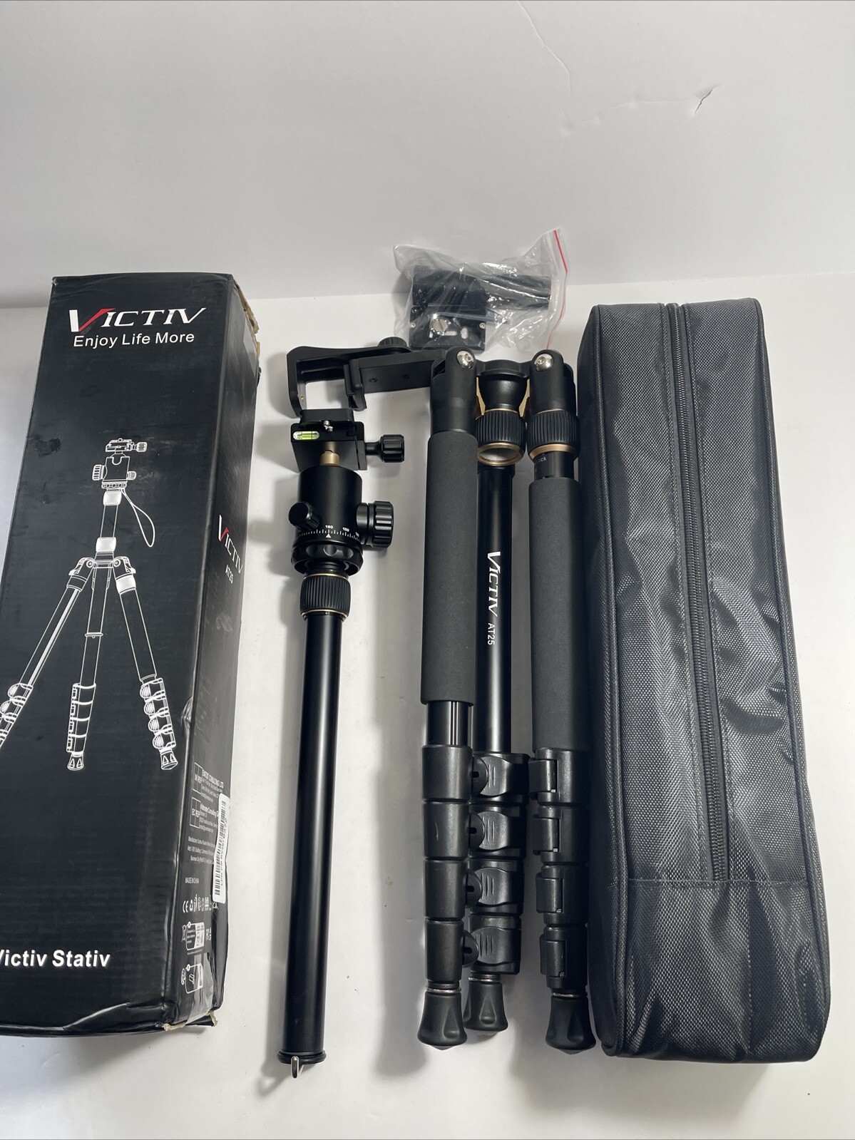 77in Victiv Camera Tripod AT25 Black Travel Tripod/ 81in Monopod BLACK w/Case196