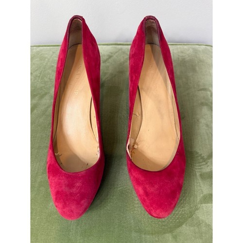 Ivanka Trump Red Suede Memory Foam Platform Pumps Classic Round Toe High Heels - Picture 5 of 6