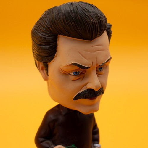 🔥 Ron Swanson Bobblehead - Parks & Recreation - lose, super Zustand! 🥓🏛️ - Bild 6 von 9