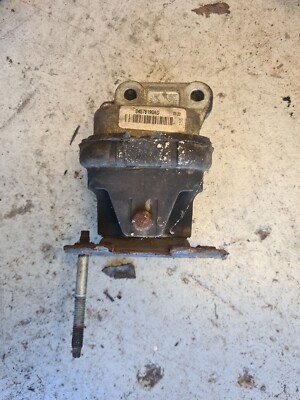 Chrysler 300 - 300C 2008 Diesel 160kW Engine mount bracket 04578190AD JUT116860