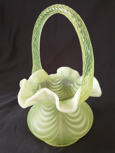 Fenton Vaseline Topaz Opalescent Drapery Optic Satin Glass Basket Uranium Signed - Picture 10 of 10