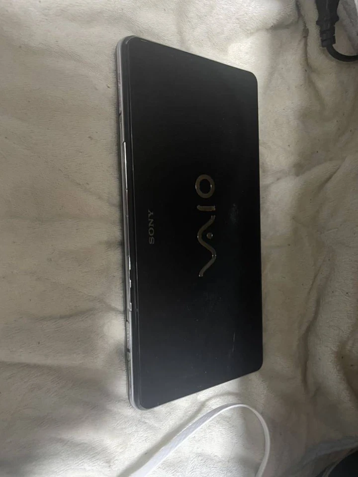 SONY VAIO PC Laptop Notebook type P 8 inch VGN-P90HS RAM 2GB SSD 64GB Win Vista - Image 4 of 4