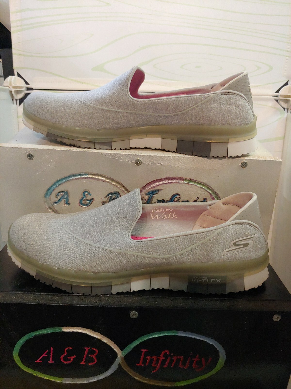 sketchers girls go walk