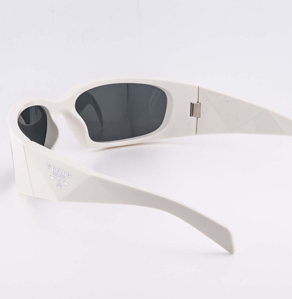 PRADA SYMBOLE White Wrap Triangle PRA19S A19 Unisex Fashion