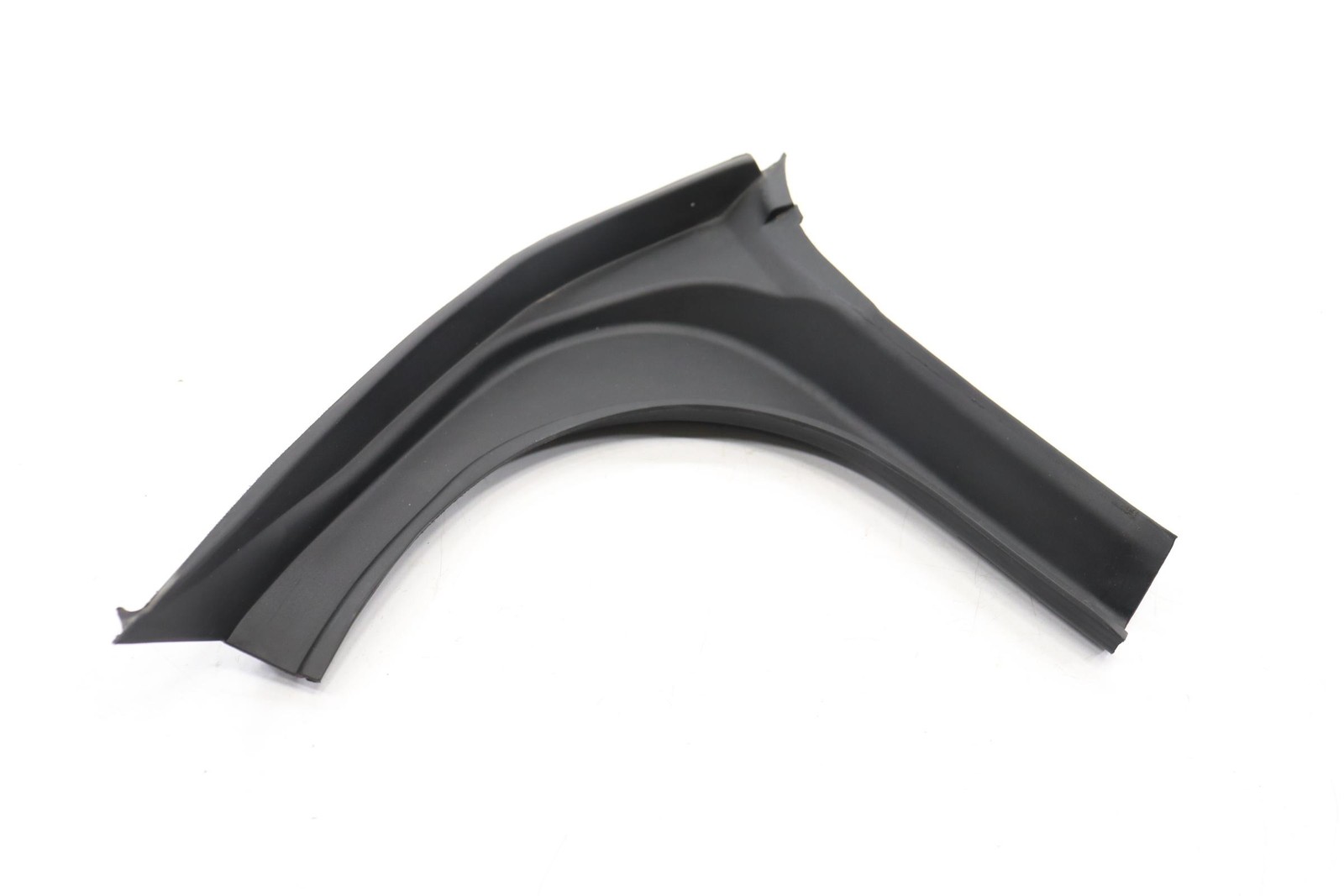 2014 -2024 MASERATI GHIBLI REAR TRUNK RIGHT SIDE CORNER TRIM PANEL OEM 670036881