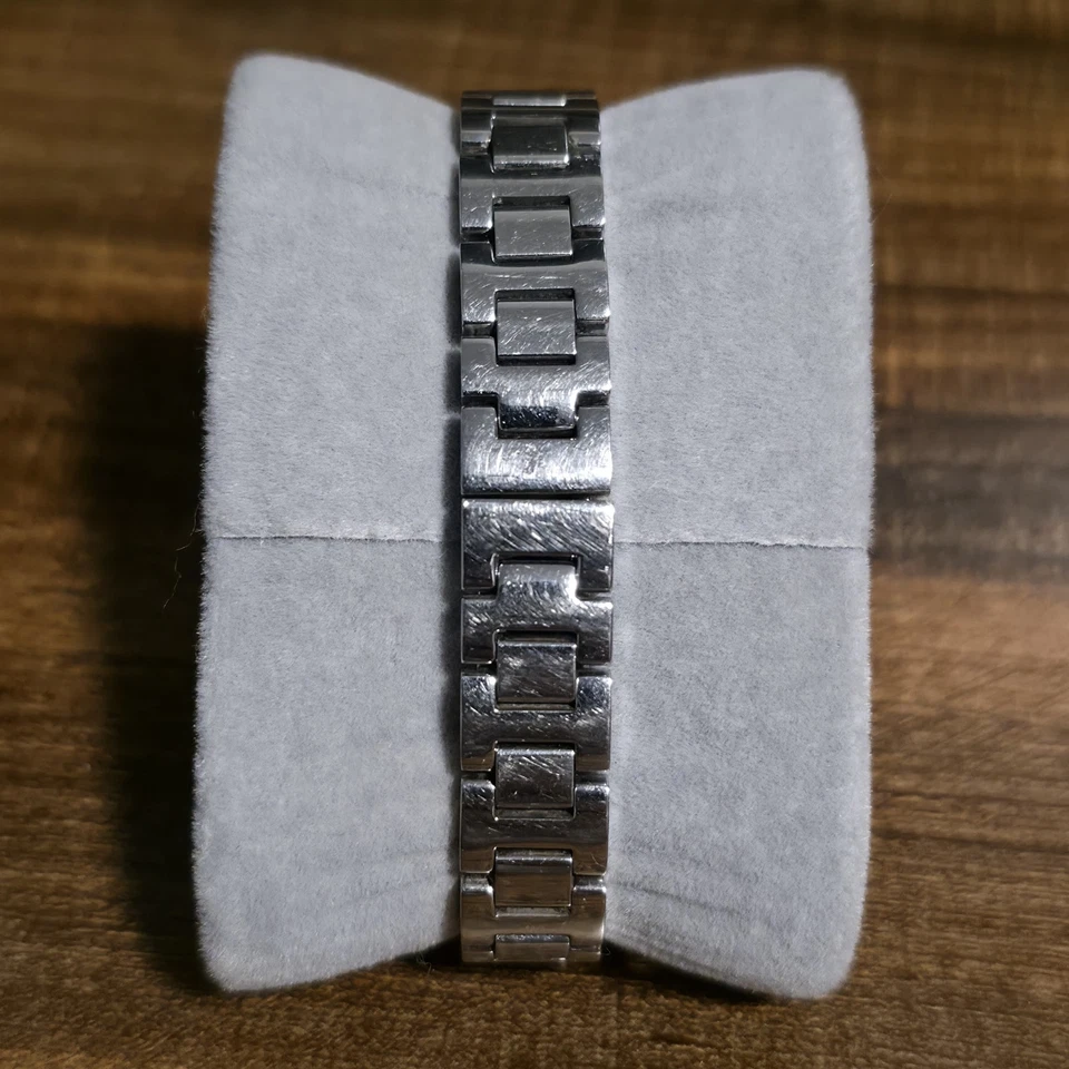 Relógio feminino Movado ouro rosa pulseira de prata ousada - Imagem 4 de 4