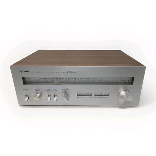 Yamaha CT-810 Natural Sound Stereo Tuner NFB PLL Silver Face for Parts/Repair