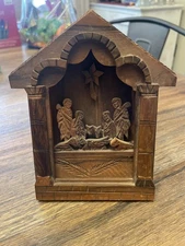 5-1/2" Hand Carved Israel Olive Wood Manger Nativity Display Vintage