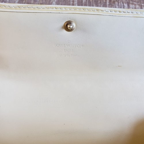 Louis Vuitton Portafoglio Epi Pelle Giallo Burro Patta Francese Vintage Compatto Pochette LV - Foto 11 di 13