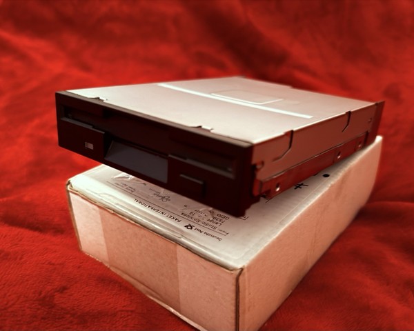 Disquetera Original Para Sampler Akai S3000XL