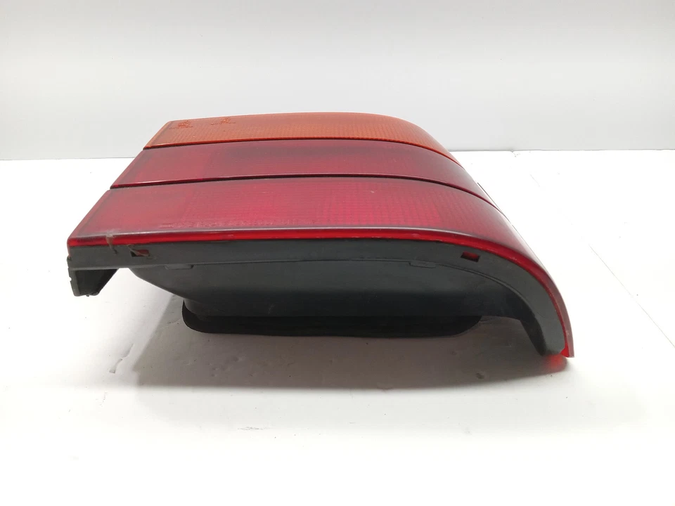 Luz trasera derecha Hyundai Sonata 1989 montada en QTR OEM, 166-58474AR Foto 2 de 4