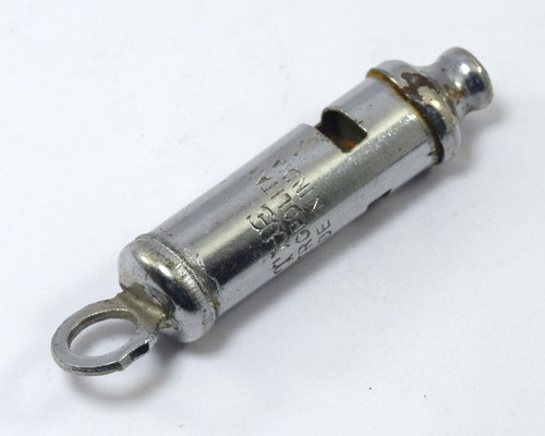 The Metropolitan Brass Whistle Made In India – Coach Training Whistle. G70-245 - 第 1/10 張圖片