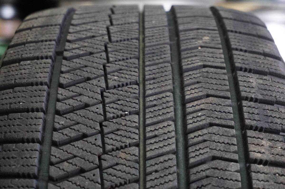 JDM Deep groove 8mm bridgestone Blizzak VRX2 245/50R18 JDM Deep groove 8mm bridgestone Blizzak VRX2 245/50R18