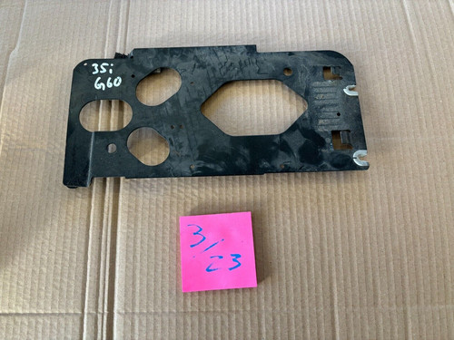 Vw Passat 35i  1,8l G60 PG  Halter Blech  Steuergerät Motorsteuergerät