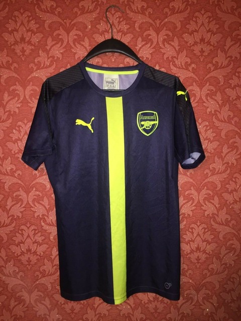 arsenal black and yellow kit