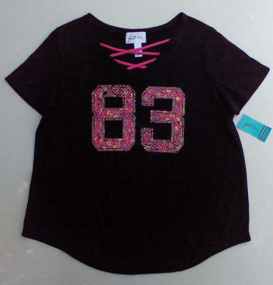 womens 1983 Year JUST BE V-Neck T Shirt Class of 83 Born in 1983 #83 Shirt SMALL